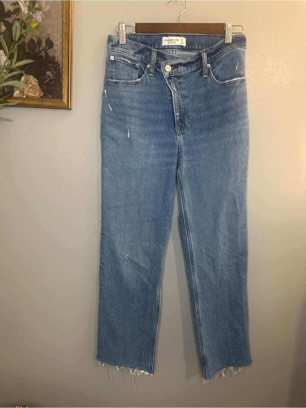 Abercrombie & Fitch The ’90s Straight Ultra High Rise Crop Raw Hem Jeans 27 - Picture 3 of 8